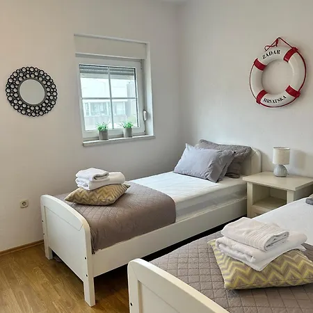 Mango Deluxe 자다르